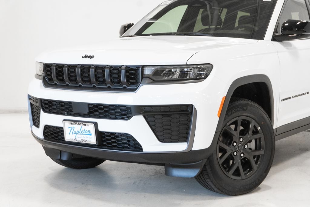 New 2027 Jeep Grand Cherokee Laredo Altitude Sport Utility