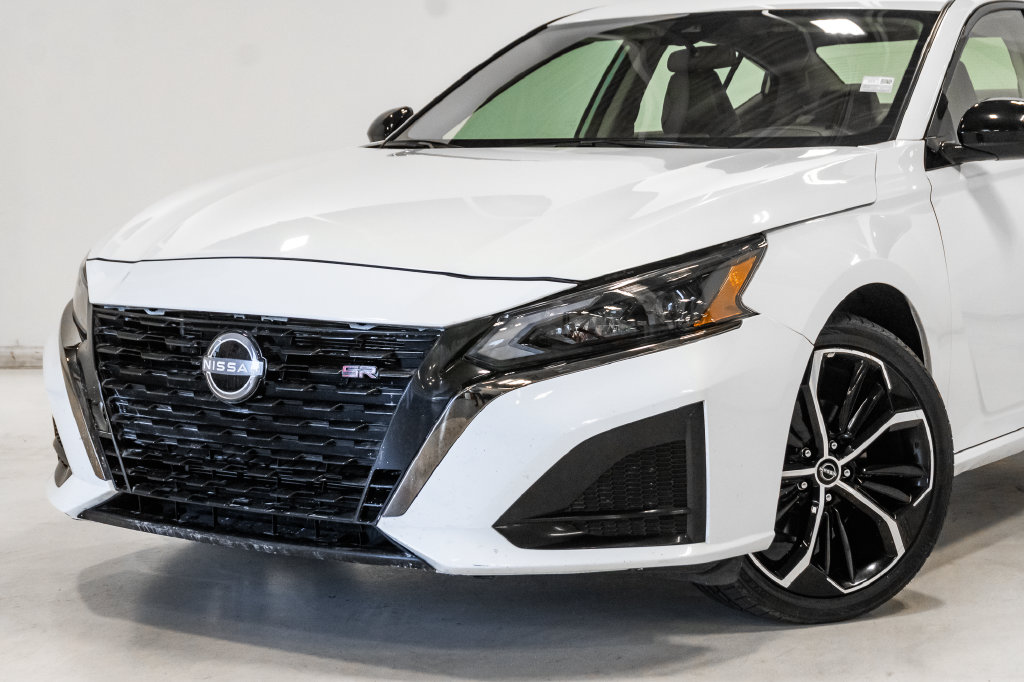 Used 2025 Nissan Altima 2.5 SR Sedan