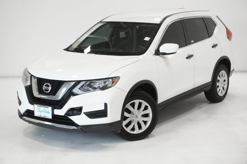 Used 2017 Nissan Rogue S with VIN KNMAT2MV2HP563518 for sale in Arlington Heights, IL