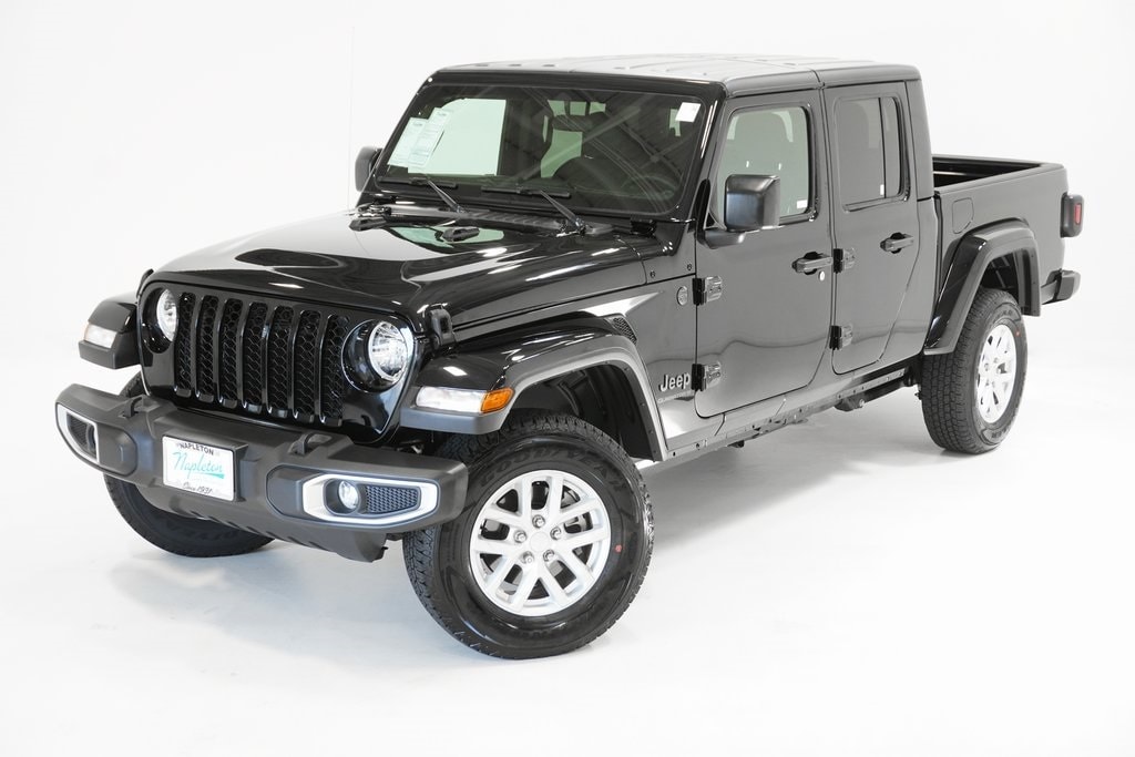 Used 2023 Jeep Gladiator Sport S with VIN 1C6JJTAM6PL593707 for sale in Arlington Heights, IL