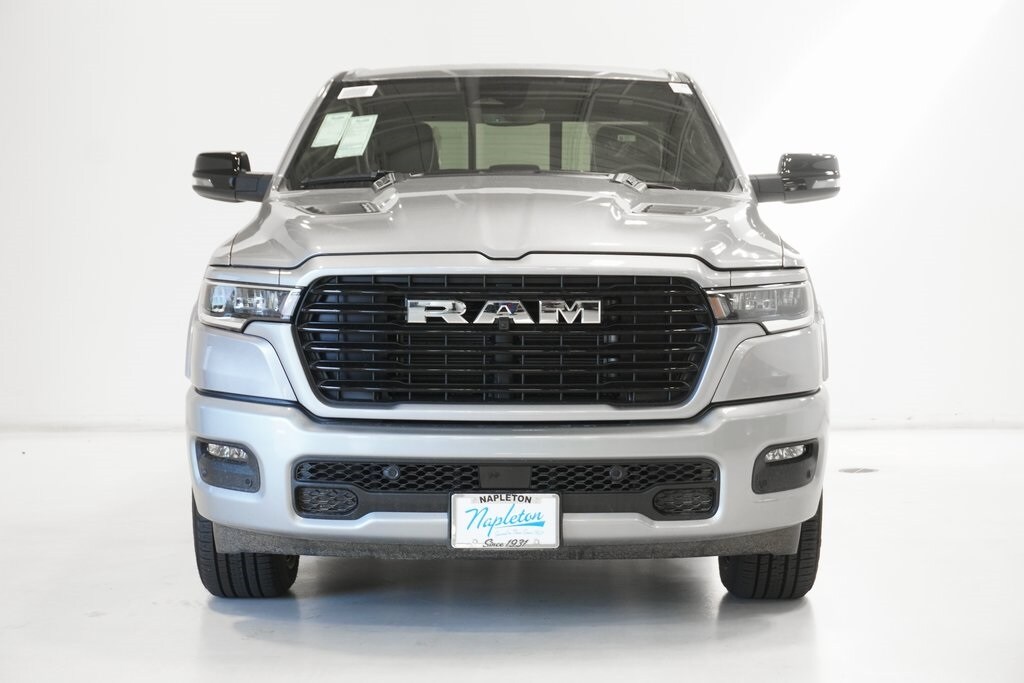 2025 Ram 1500 Laramie photo 3