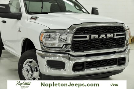 2023 Ram 3500 Tradesman Cab/Chassis