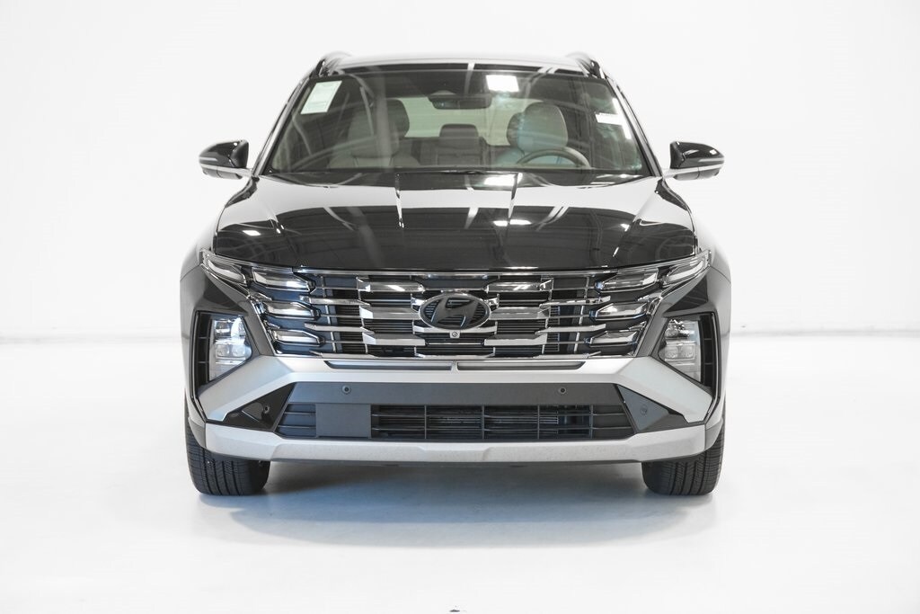 2025 Hyundai Tucson Limited photo 2