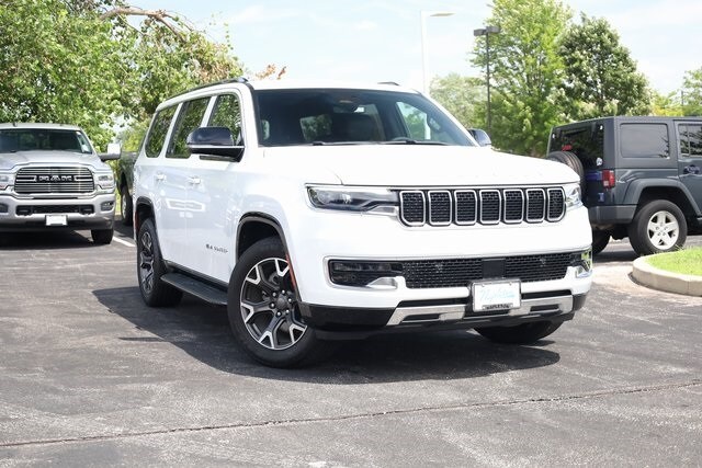 2024 Jeep Wagoneer Series III photo 2