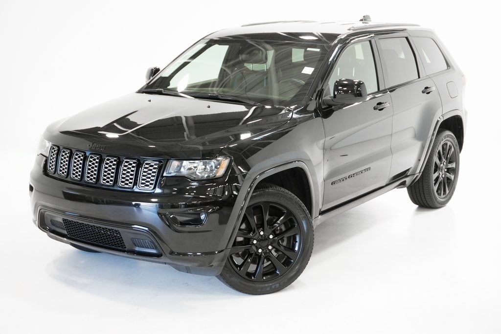 Used 2021 Jeep Grand Cherokee Laredo X with VIN 1C4RJFAG9MC532869 for sale in Arlington Heights, IL