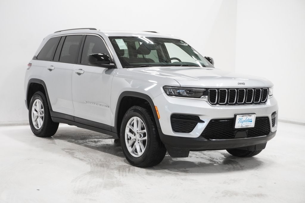Used 2023 Jeep Grand Cherokee Laredo SUV