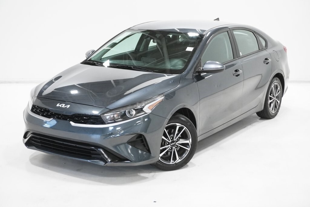 Used 2023 Kia Forte LXS Sedan