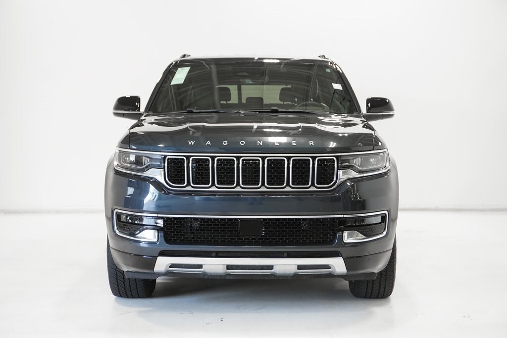 2024 Jeep Wagoneer L Series III photo 3