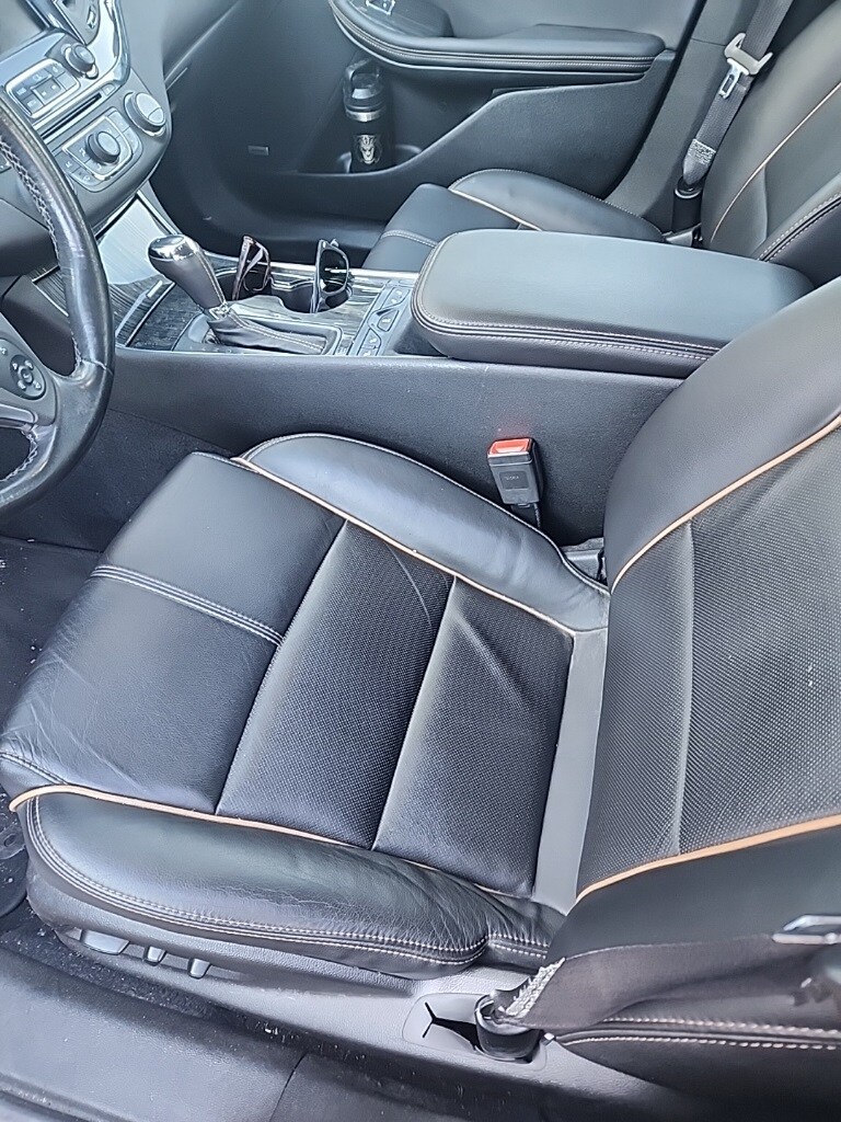 2018 Chevrolet Impala Premier photo 2