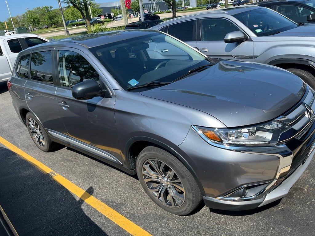 Used 2018 Mitsubishi Outlander ES SUV