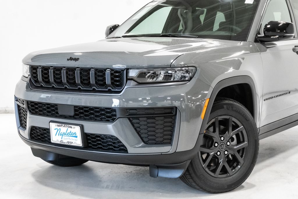 New 2027 Jeep Grand Cherokee Laredo Altitude Sport Utility