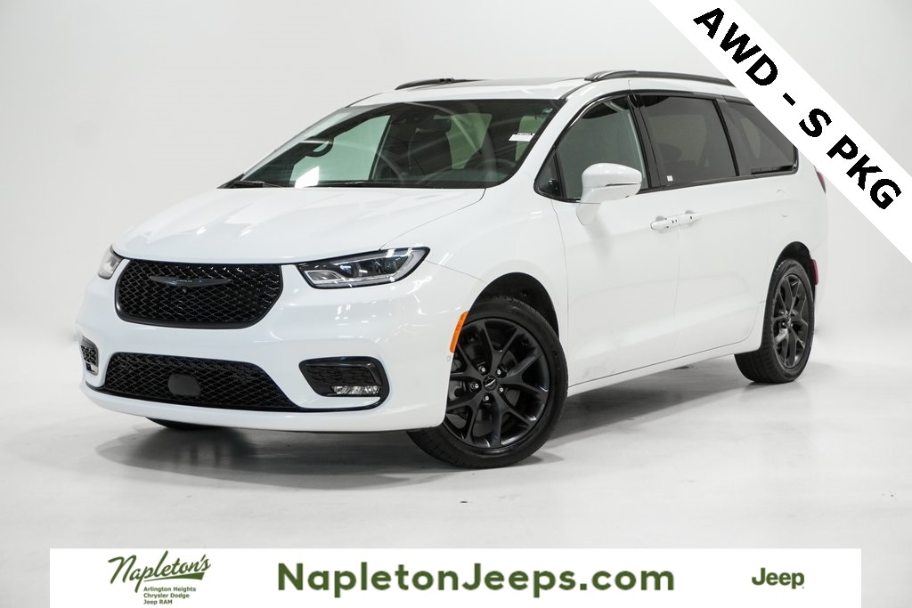 Used 2022 Chrysler Pacifica Limited Minivan/Van