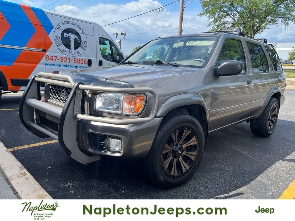 Used 2001 Nissan Pathfinder SE SUV