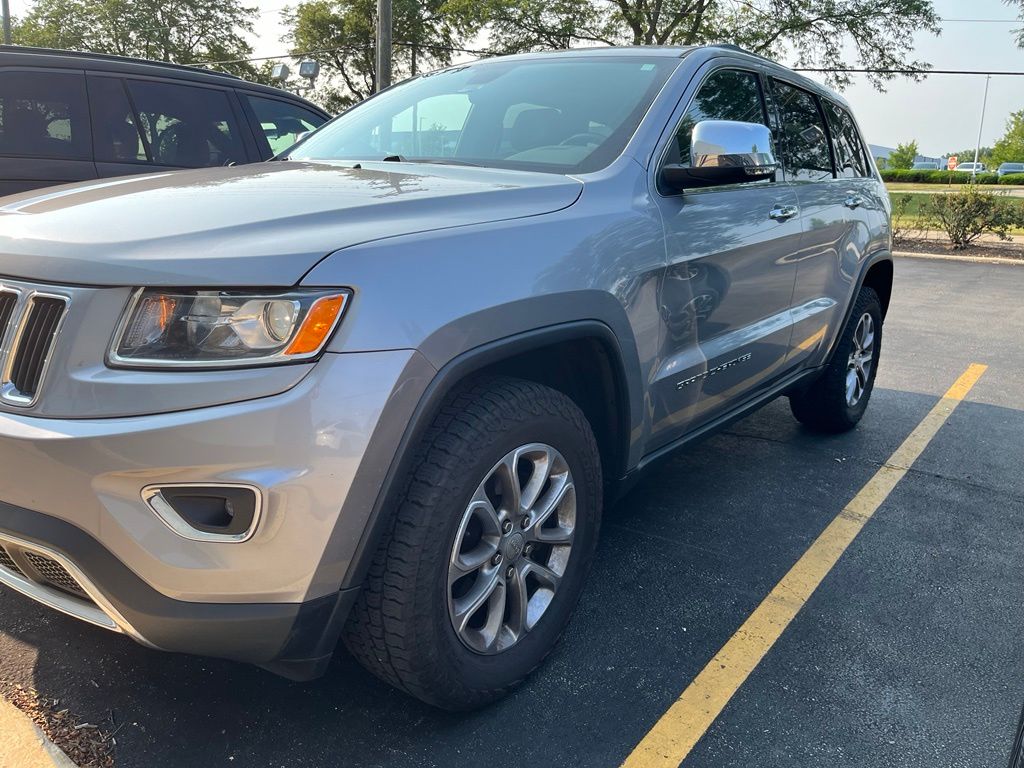 Used 2016 Jeep Grand Cherokee Limited with VIN 1C4RJFBG8GC423631 for sale in Arlington Heights, IL