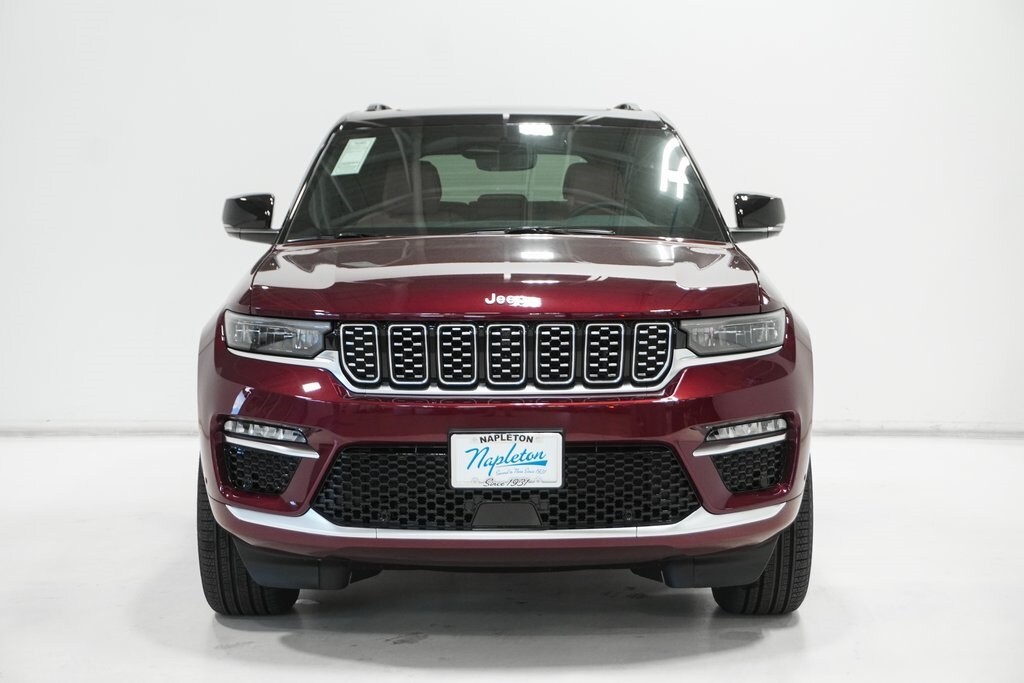 2025 Jeep Grand Cherokee Summit photo 3