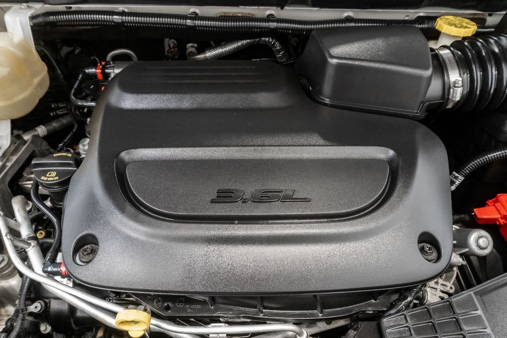 Used 2019 Chrysler Pacifica Touring L Plus Minivan/Van