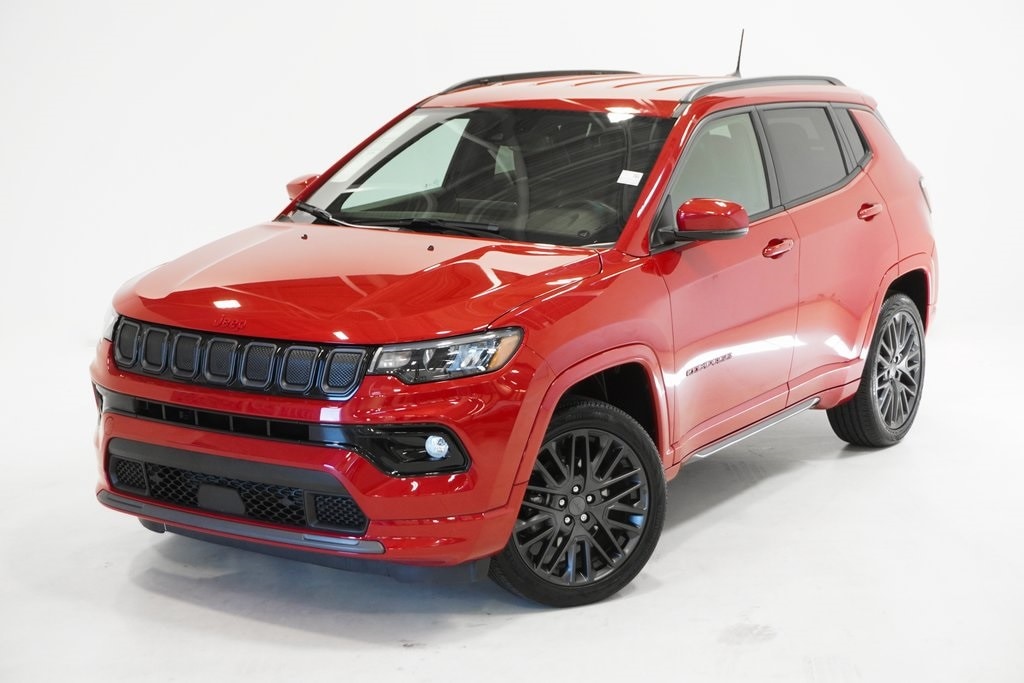 Used 2022 Jeep Compass Limited with VIN 3C4NJDCBXNT143961 for sale in Arlington Heights, IL