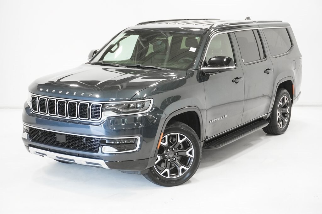 2024 Jeep Wagoneer L Series III photo 2