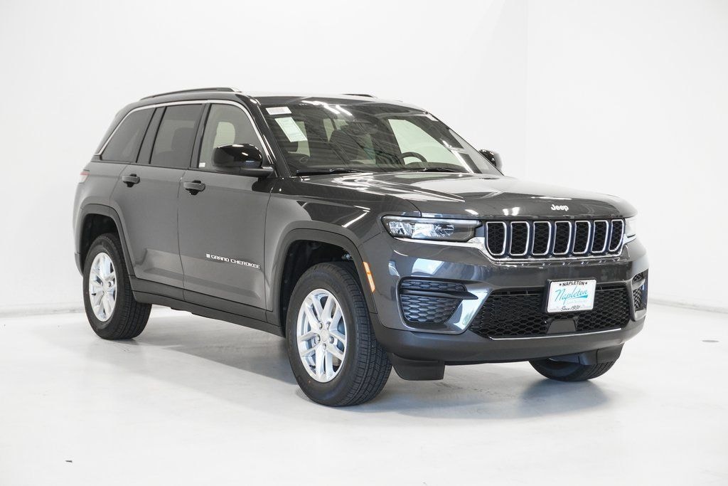 New 2025 Jeep Grand Cherokee LAREDO X 4X4 Sport Utility