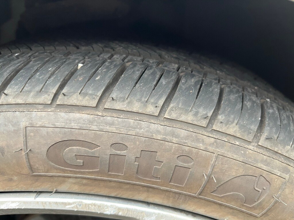 2021 Volkswagen Passat 2.0T R-Line photo 2