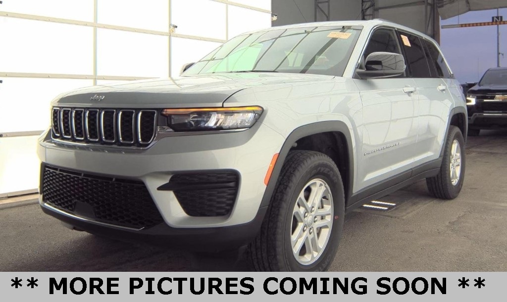 Used 2025 Jeep Grand Cherokee Laredo SUV
