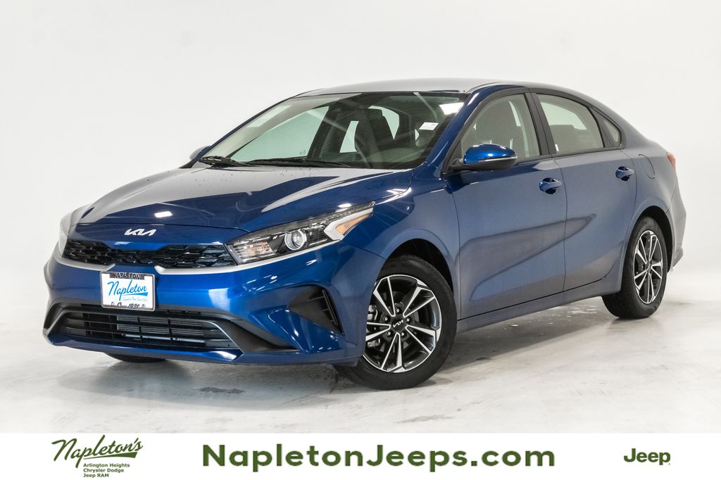 2024 Kia Forte LXS AT's photo