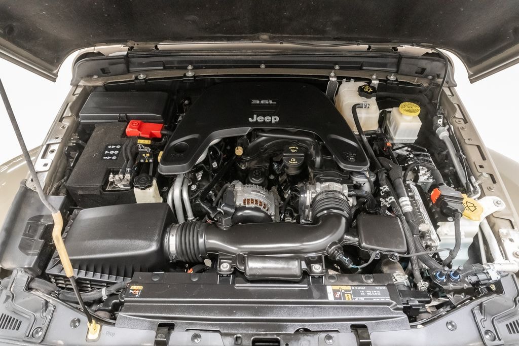 Used 2020 Jeep Gladiator Altitude Truck
