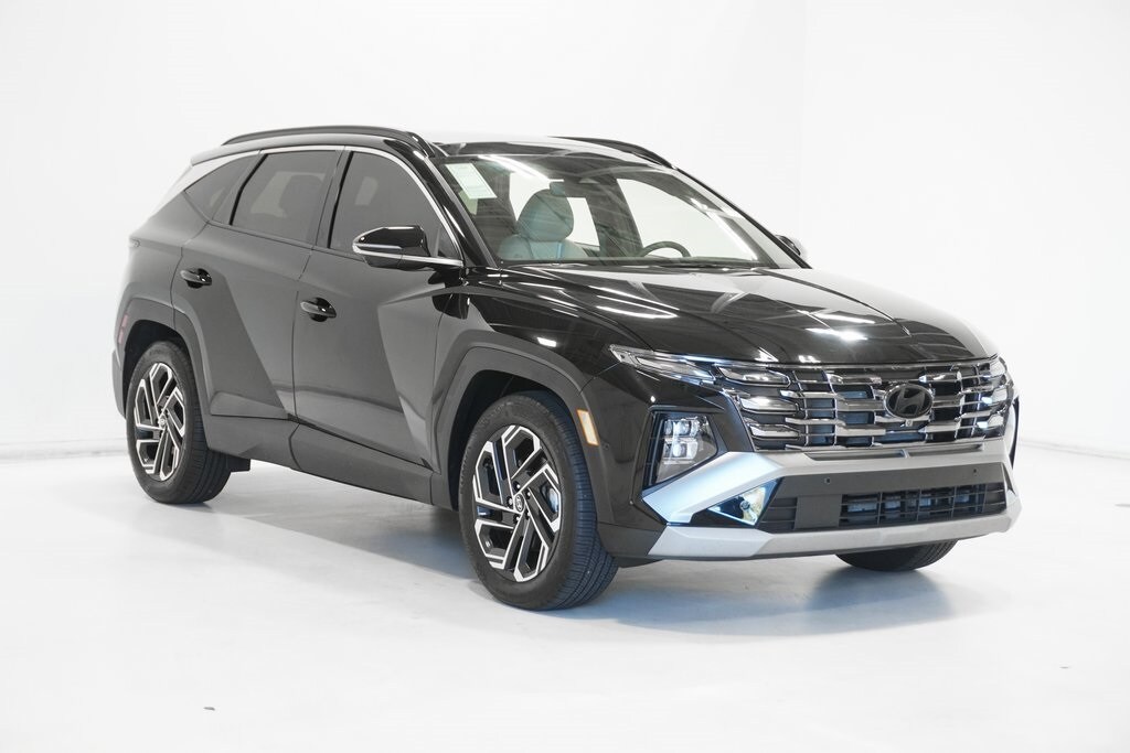 2025 Hyundai Tucson Limited photo 3