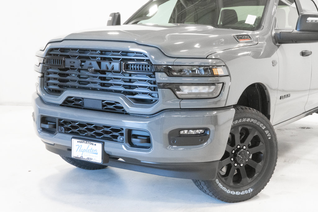 New 2027 Ram 2500 BIG HORN CREW CAB 4X4 6'4 BOX Pickup