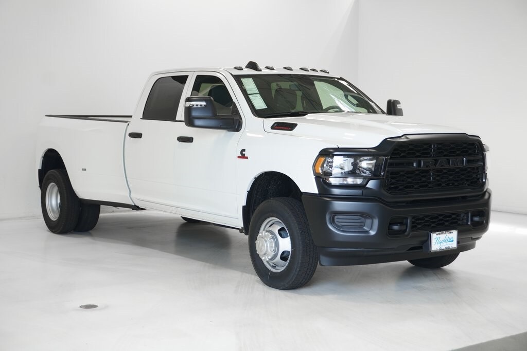 2024 Ram 3500 Tradesman photo 4