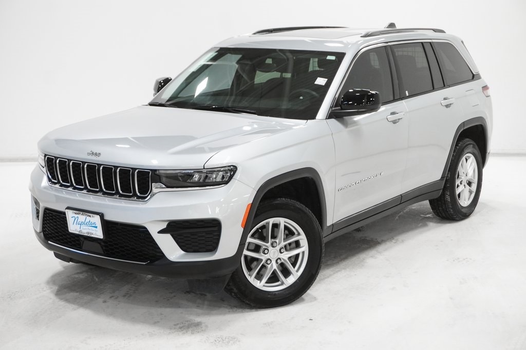 Used 2023 Jeep Grand Cherokee Laredo SUV