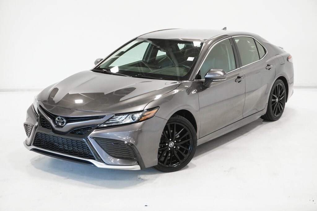 2023 Toyota Camry XSE photo 2