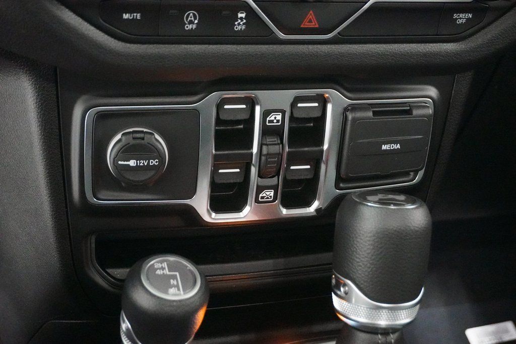 2025 Jeep Wrangler 4-Door Sport S - Photo 25