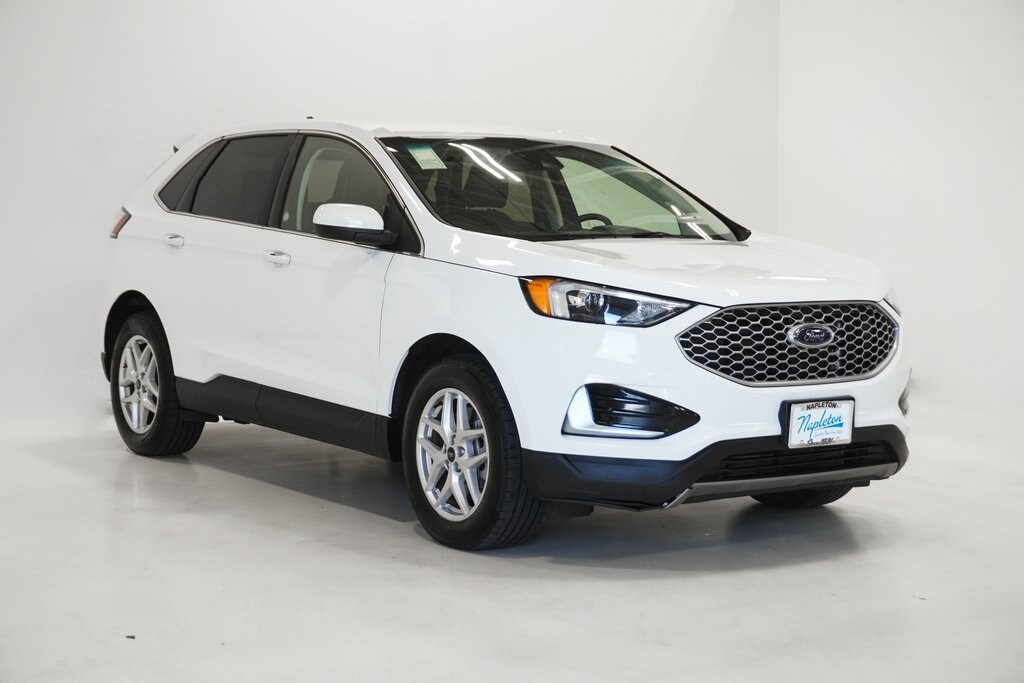 2024 Ford Edge SEL photo 4