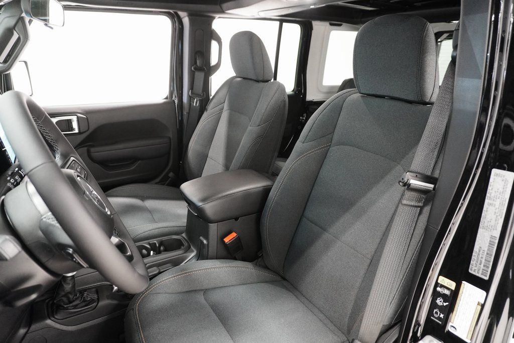 2025 Jeep Wrangler 4-Door Sport S - Photo 10
