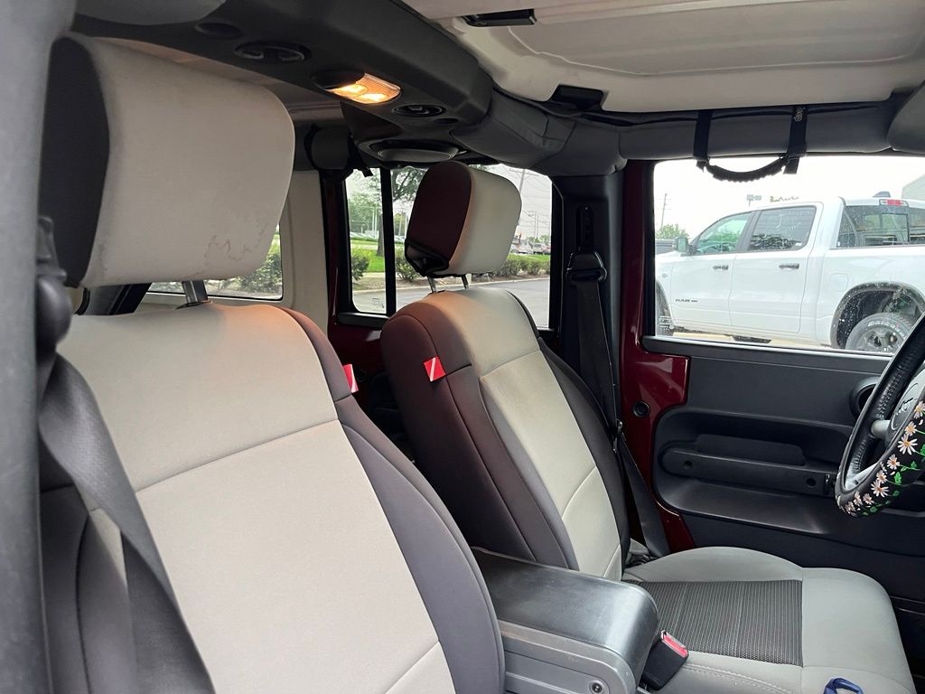 Used 2010 Jeep Wrangler Unlimited Sahara SUV