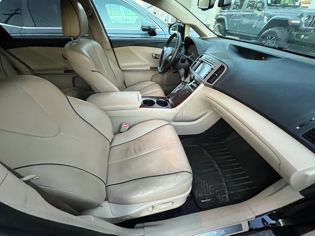 2009 Toyota Venza Base photo 2