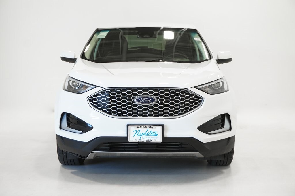2024 Ford Edge SEL photo 3