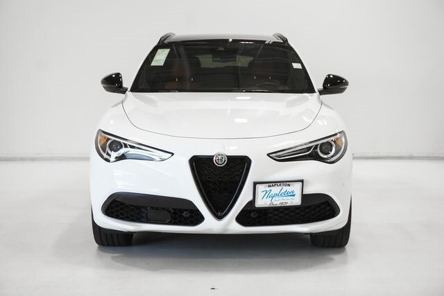 2022 Alfa Romeo Stelvio Ti Sport photo 3