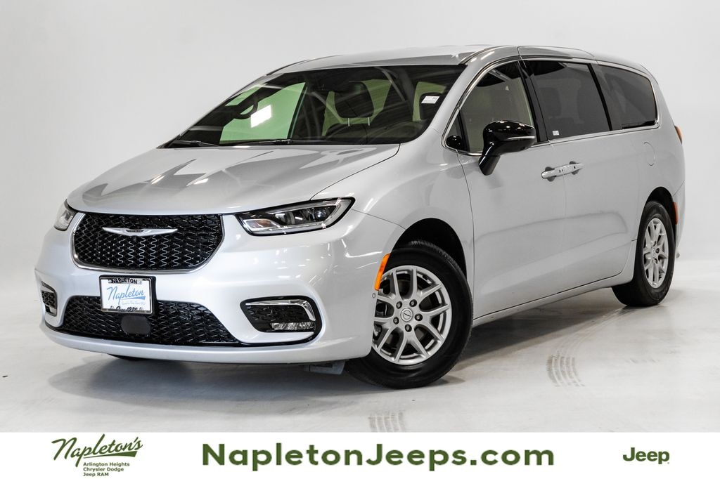New 2026 Chrysler Pacifica SELECT Passenger Van