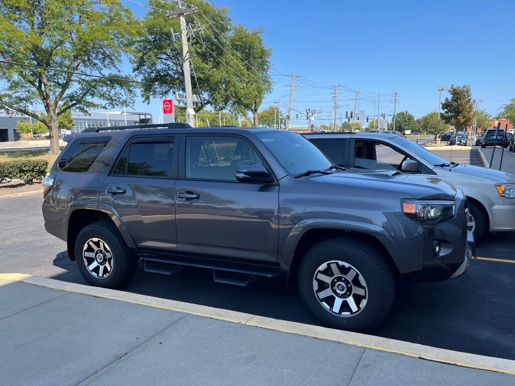 2021 Toyota 4Runner TRD Off-Road Premium photo 2