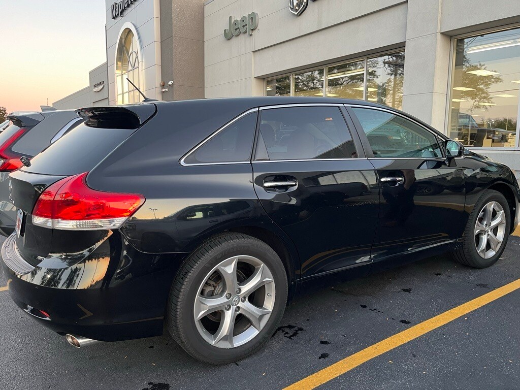 2009 Toyota Venza Base photo 3