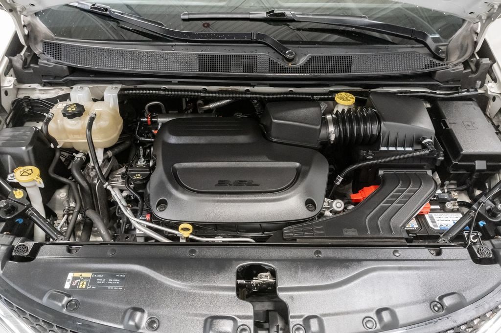 Used 2019 Chrysler Pacifica Touring L Plus Minivan/Van
