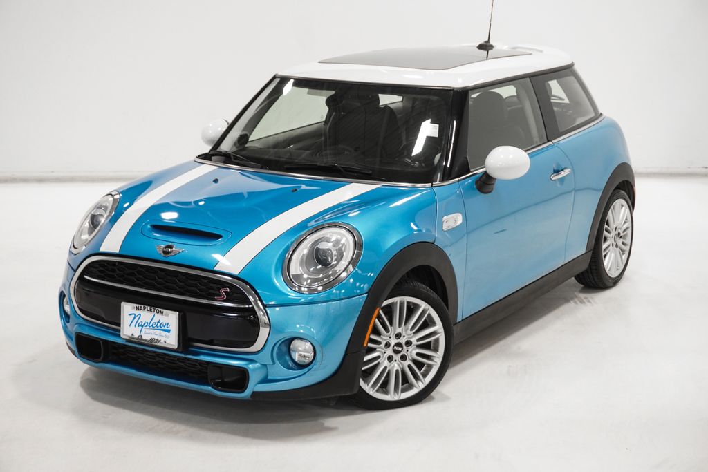Used 2015 MINI Cooper S with VIN WMWXP7C58F2A37501 for sale in Arlington Heights, IL