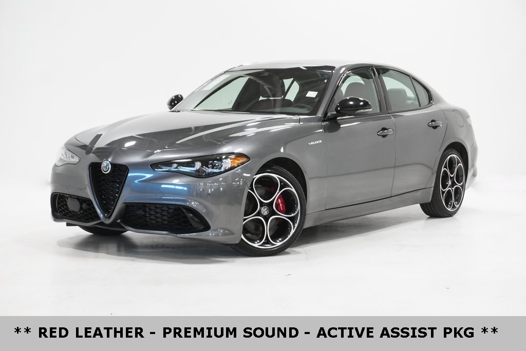 2024 Alfa Romeo Giulia Veloce's photo