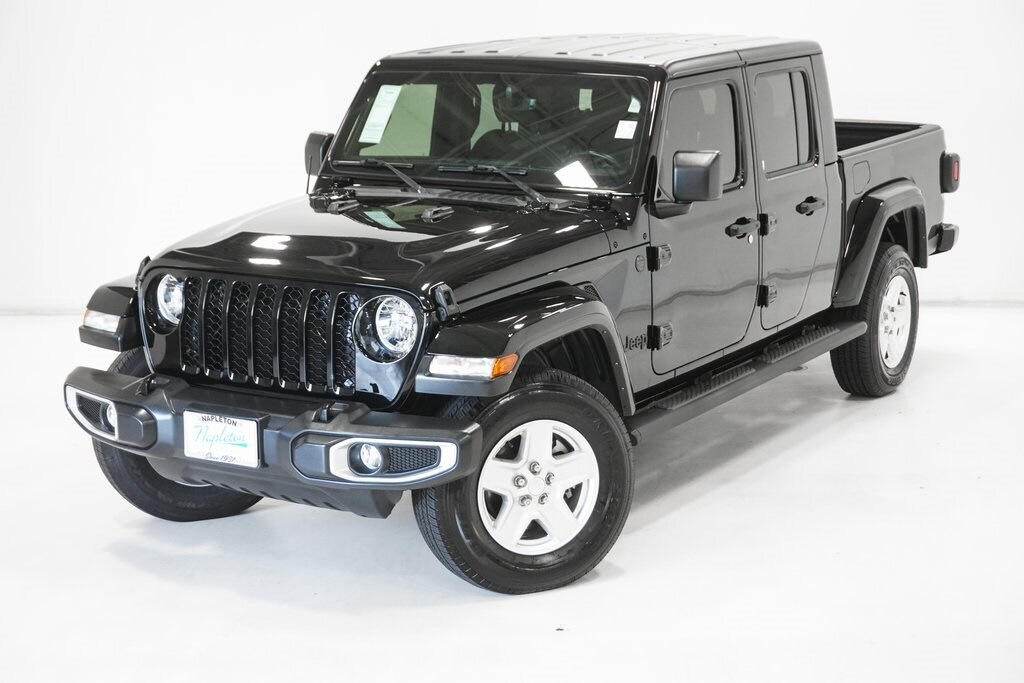 2022 Jeep Gladiator Sport S photo 2