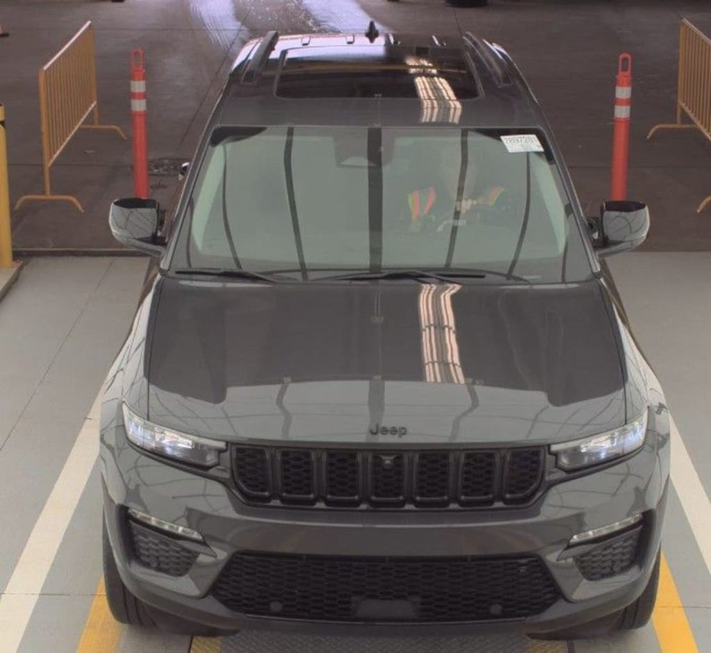 Used 2023 Jeep Grand Cherokee Limited SUV