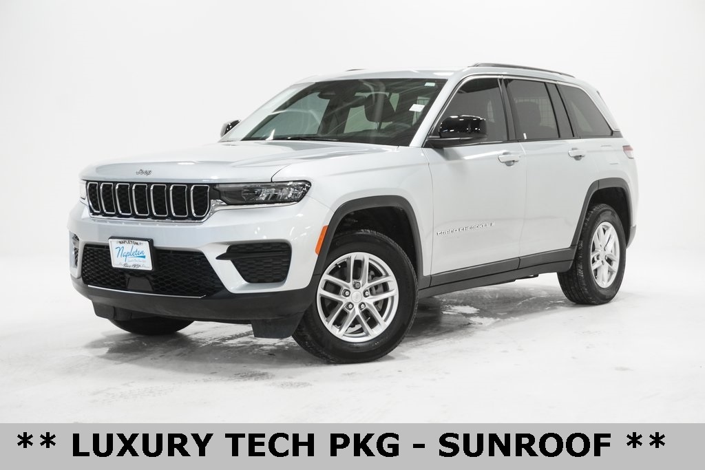 2023 Jeep Grand Cherokee Laredo's photo