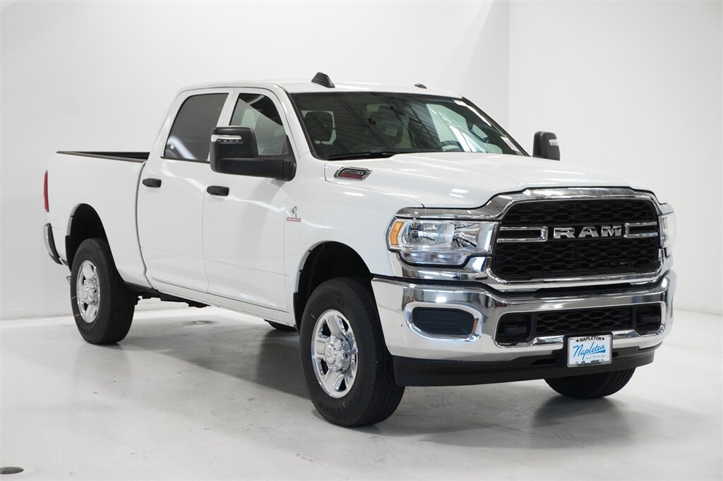 2024 Ram 2500 Tradesman photo 4