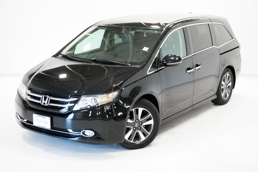 Used 2016 Honda Odyssey Touring with VIN 5FNRL5H91GB045944 for sale in Arlington Heights, IL
